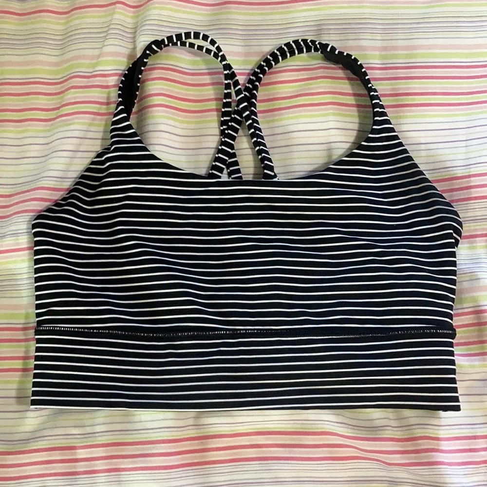 excellent condition Lululemon sports bra SZ 8